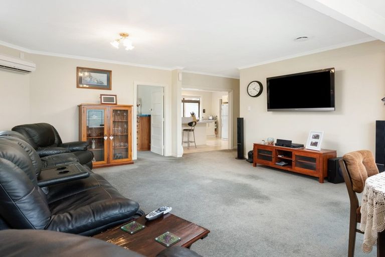 Photo of property in 91 Milton Terrace, Picton, 7220