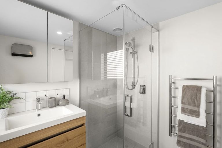 Photo of property in 3/39 Woodville Street, Edgeware, Christchurch, 8013