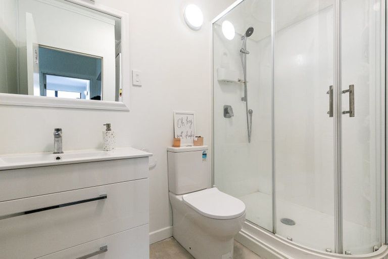 Photo of property in Hobson Court Flats, 58/70 Hobson Street, Thorndon, Wellington, 6011