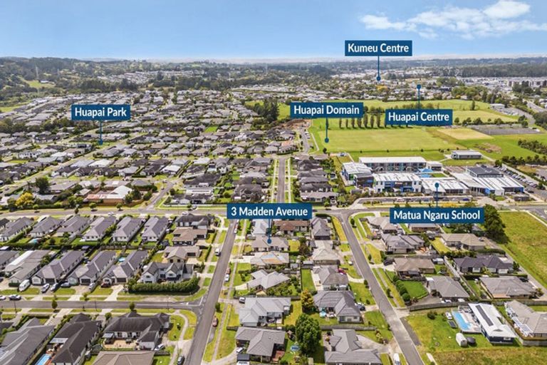 Photo of property in 3 Madden Avenue, Kumeu, 0810