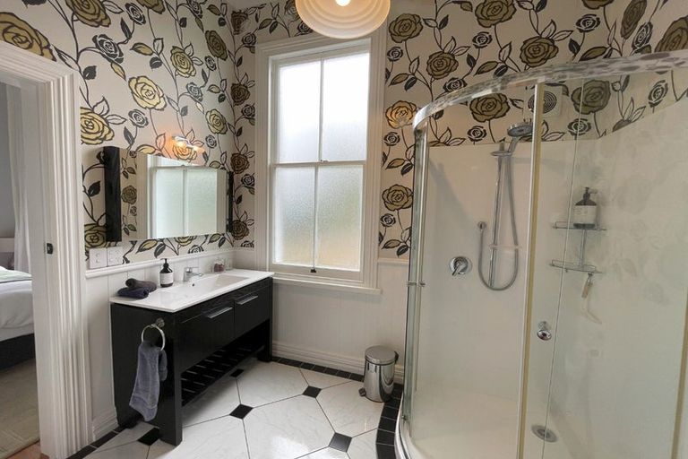 Photo of property in 11 Colenso Avenue, Hospital Hill, Napier, 4110