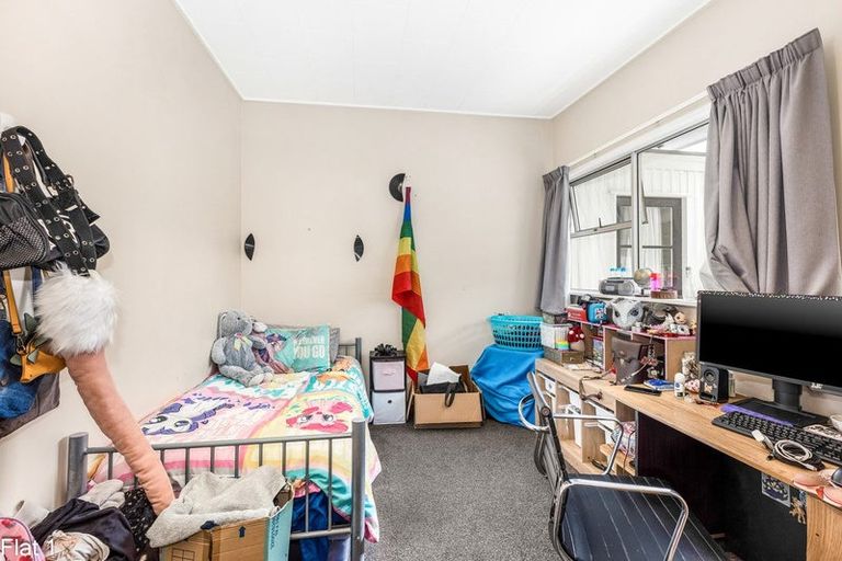 Photo of property in 1/3 Ngaio Gorge Road, Ngaio, Wellington, 6035