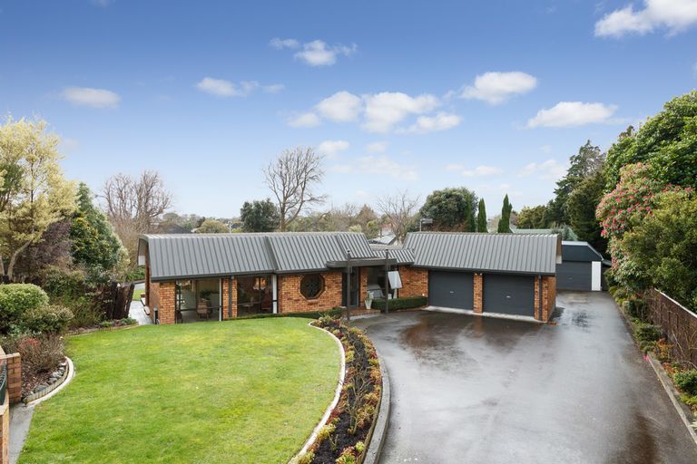 Photo of property in 62-64 Karina Terrace, Roslyn, Palmerston North, 4414