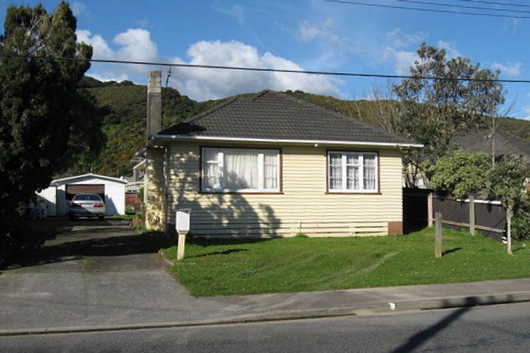 Photo of property in 72 Bull Avenue, Wainuiomata, Lower Hutt, 5014