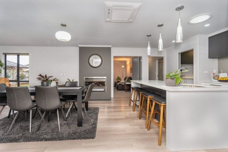 Photo of property in 52 Aquila Crescent, Rototuna North, Hamilton, 3210