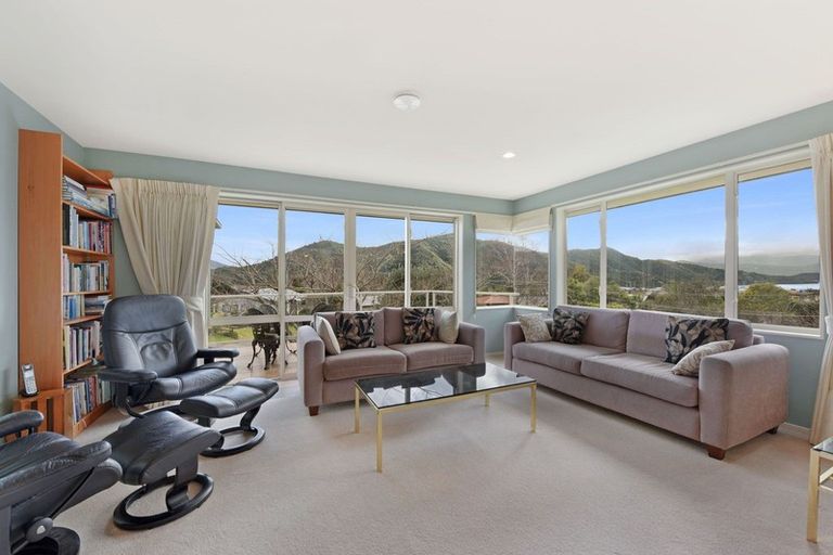 Photo of property in 34 Moana View Road, Waikawa, Picton, 7220