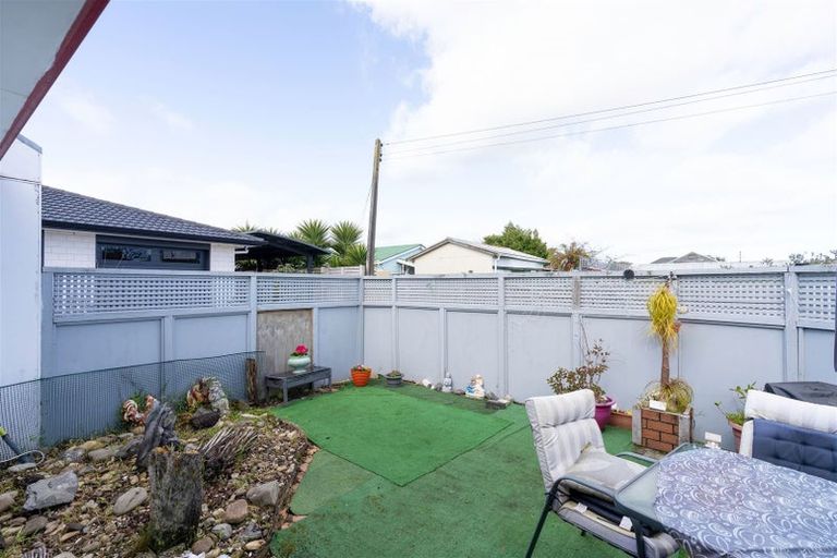 Photo of property in 162a Winchester Street, Levin, 5510
