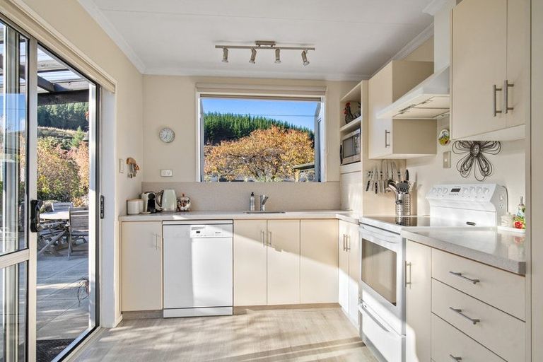 Photo of property in 92 Hazlett Street, Clyde, 9330