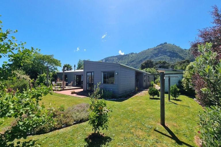 Photo of property in 246 East Takaka Road, East Takaka, Takaka, 7183