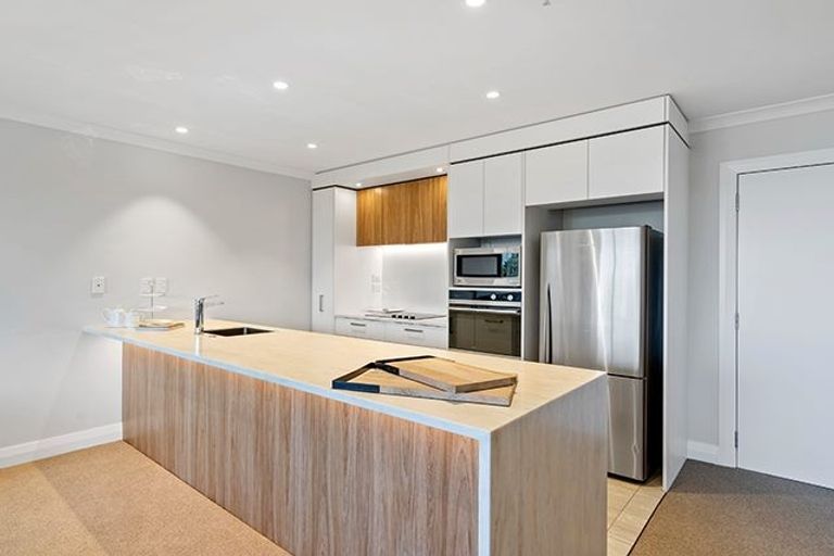 Photo of property in 98b/30 Ambassador Glade, Orewa, 0931