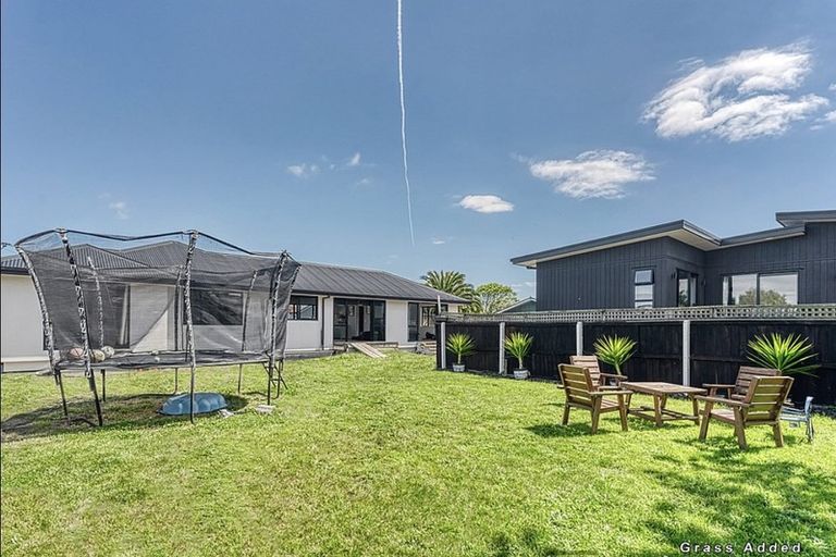 Photo of property in 38 Rawson Street, New Brighton, Christchurch, 8083
