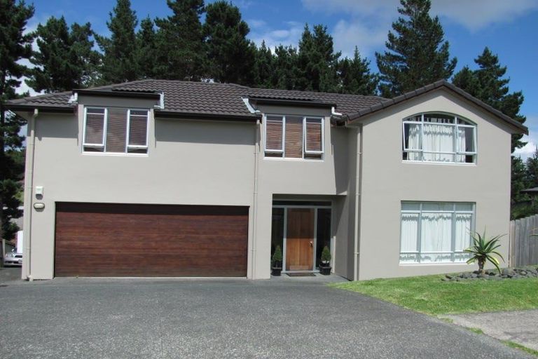 Photo of property in 16 Admirals Court Drive, Greenhithe, Auckland, 0632