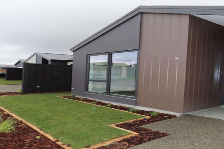 Photo of property in 24 Mcgrath Lane, Rangiora, 7400