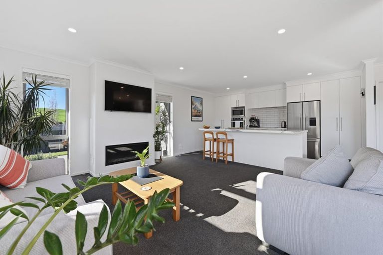Photo of property in 5 Hayward Place, Ohauiti, Tauranga, 3112