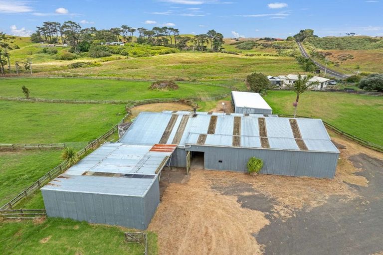 Photo of property in 287 Taurangaruru Road, Karioitahi, Waiuku, 2683
