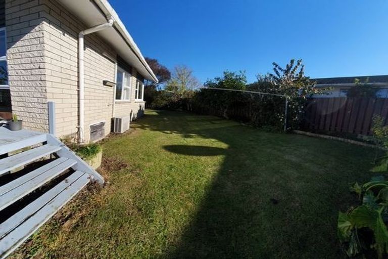 Photo of property in 12 Acacia Crescent, Glenview, Hamilton, 3206