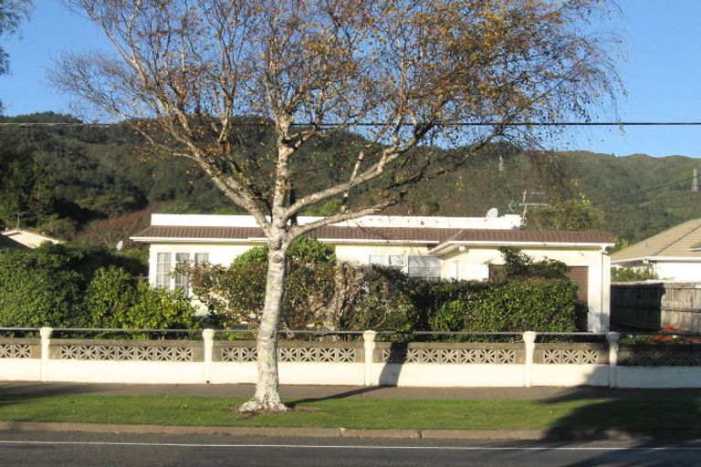 Photo of property in 143 Stokes Valley Road, Stokes Valley, Lower Hutt, 5019