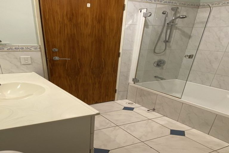 Photo of property in Courtenay Apartments, 701/120 Courtenay Place, Te Aro, Wellington, 6011