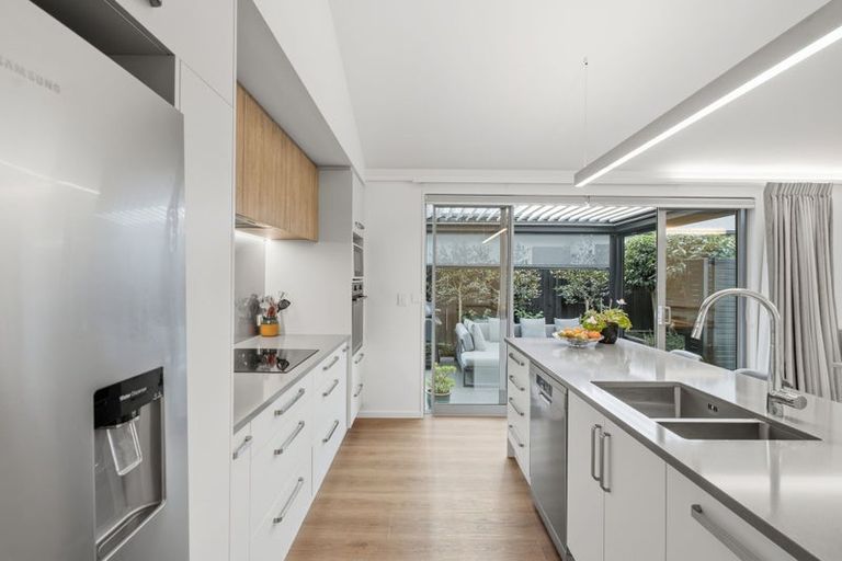 Photo of property in 15 Larissa Road, Halswell, Christchurch, 8025