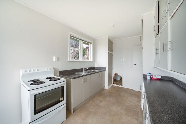 Photo of property in 2 Hukatai Street, Elsdon, Porirua, 5022
