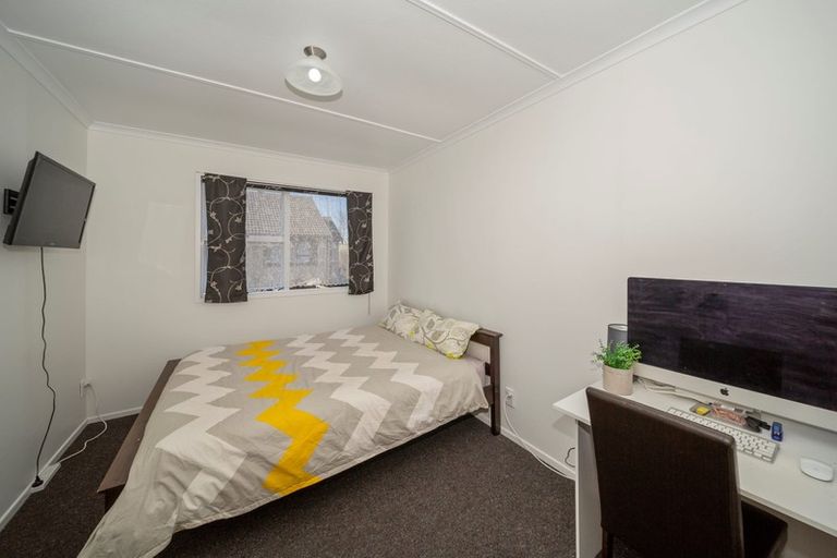 Photo of property in 17 Fantham Street, Hawera, 4610