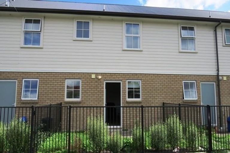 Photo of property in 9 Chiefs Court, Hamilton East, Hamilton, 3216