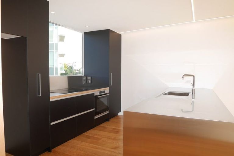 Photo of property in 384d Kapiti Road, Paraparaumu Beach, Paraparaumu, 5032