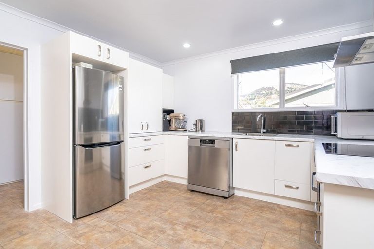 Photo of property in 37a Kinmont Crescent, Kinmont Park, Mosgiel, 9024