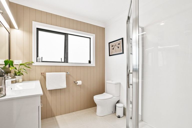 Photo of property in 73j Park Rise, Campbells Bay, Auckland, 0630