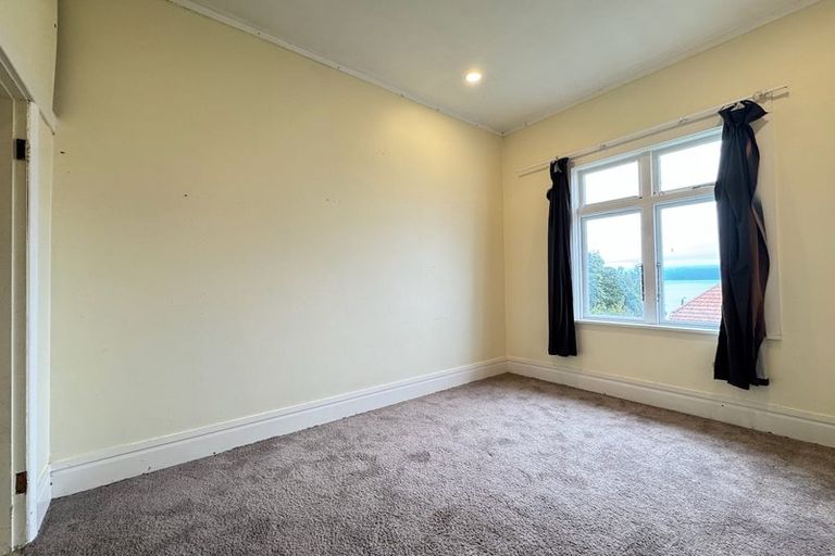 Photo of property in 2/51 Barnard Street, Wadestown, Wellington, 6012