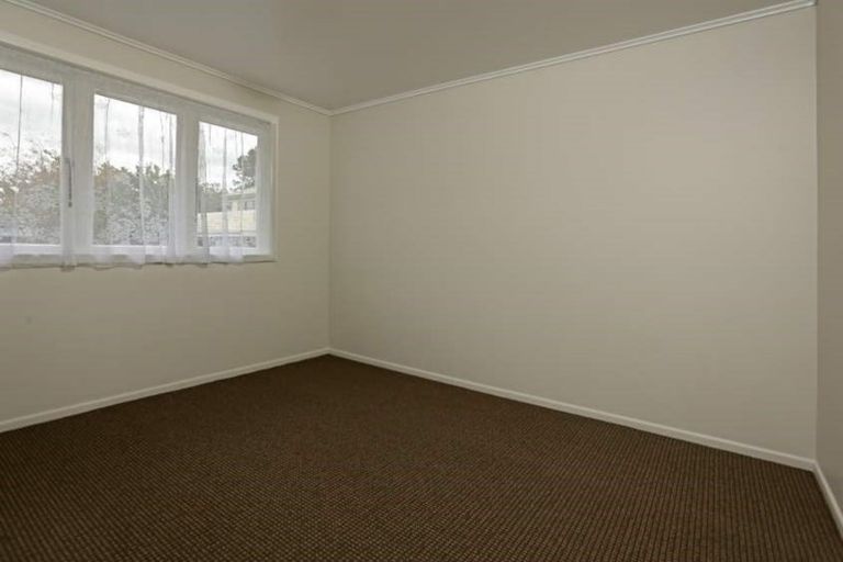 Photo of property in 13 Bedford Street, Te Atatu South, Auckland, 0610