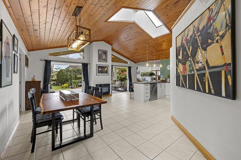 Photo of property in 2 Merlot Place, Rototuna, Hamilton, 3210