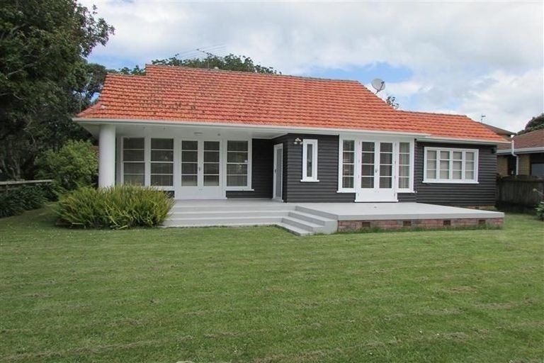 Photo of property in 26 Laurence Street, Manly, Whangaparaoa, 0930