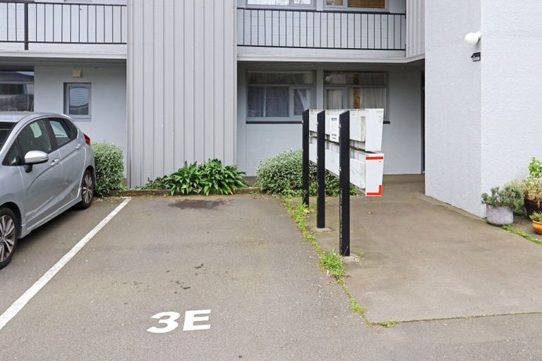 Photo of property in Manston Apartments, 3e/145 Ohiro Road, Brooklyn, Wellington, 6021