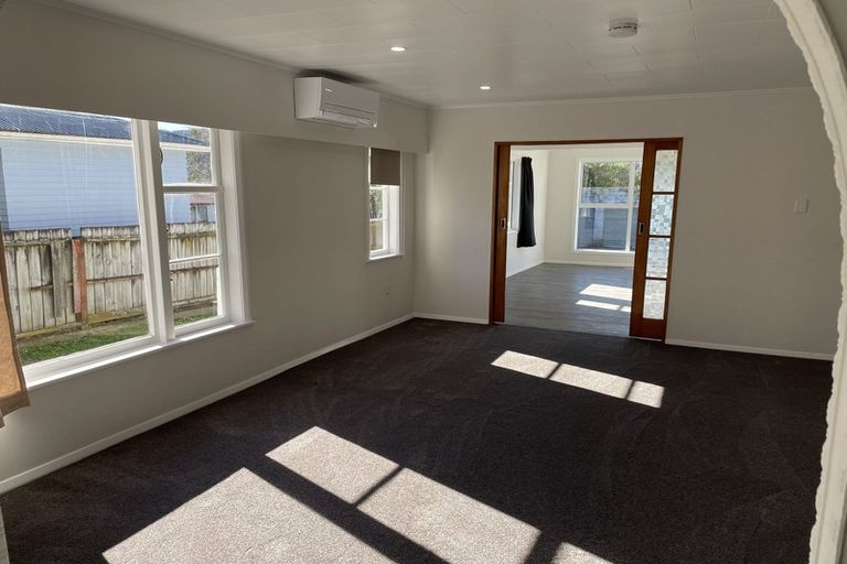 Photo of property in 60 Wainuiomata Road, Wainuiomata, Lower Hutt, 5014