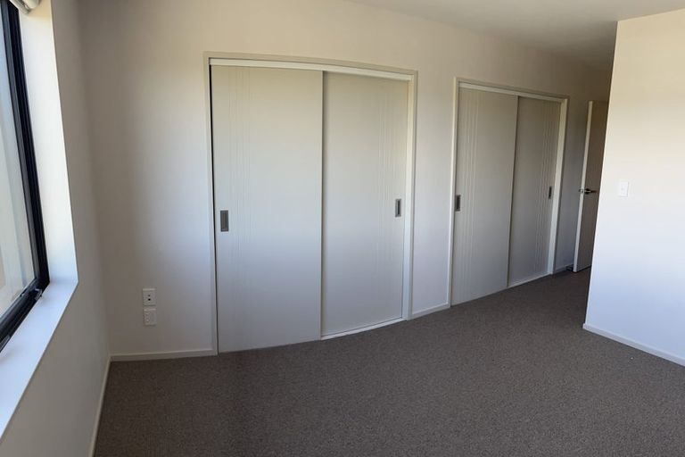 Photo of property in 11 Longshore Drive, Long Bay, Auckland, 0630