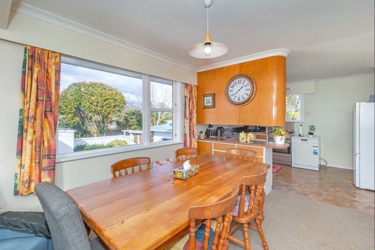 Photo of property in 34 Highbury Drive, Levin, 5510