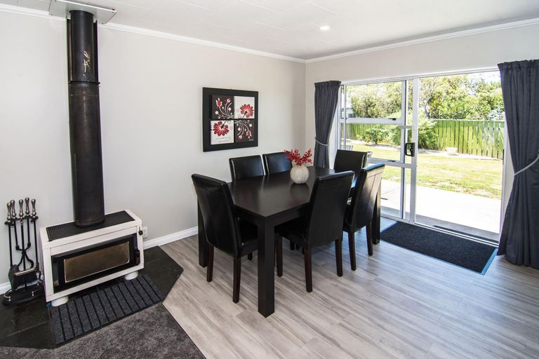 Photo of property in 8a Tararua Street, Masterton, 5810