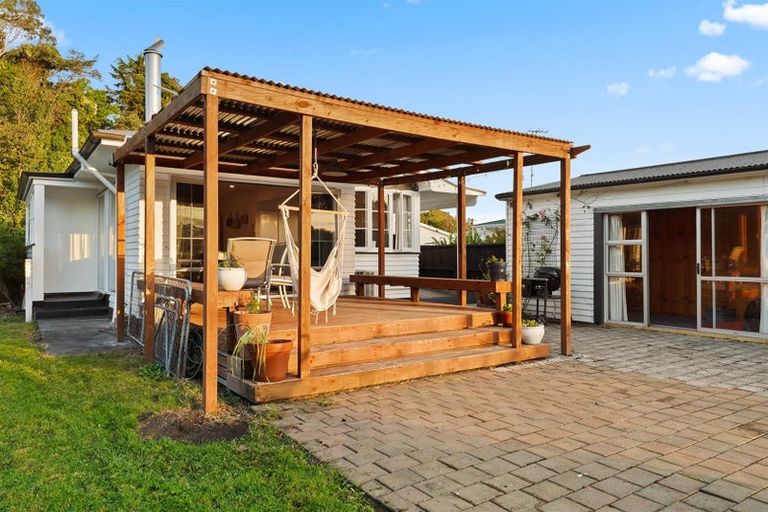 Photo of property in 42 Ayton Street, Mangapapa, Gisborne, 4010