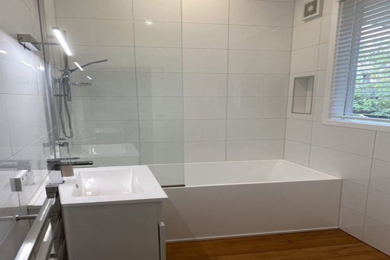 Photo of property in 76 Flynn Road, Hillcrest, Hamilton, 3216