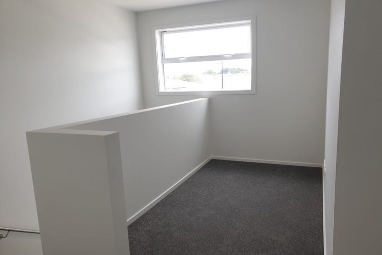 Photo of property in 8 Torea Place, Kenepuru, Porirua, 5022