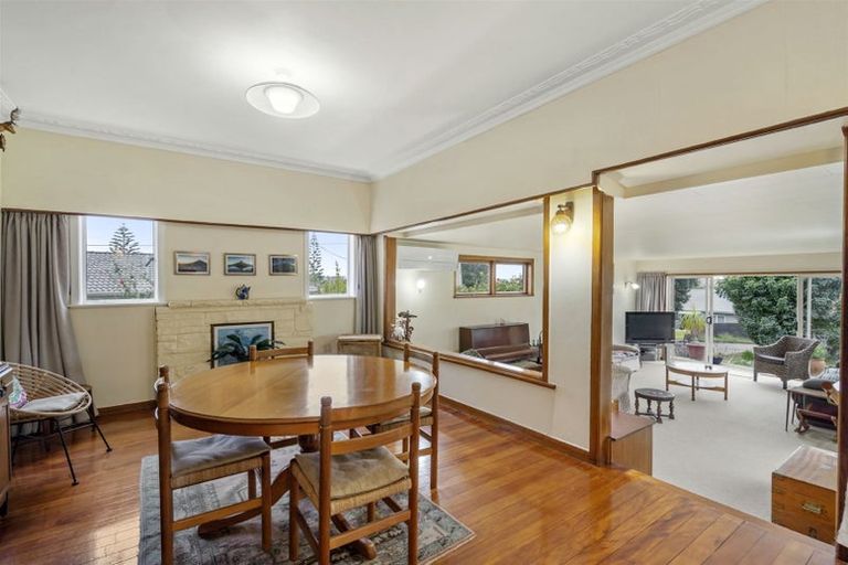 Photo of property in 25 Beatrice Avenue, Hillcrest, Auckland, 0627