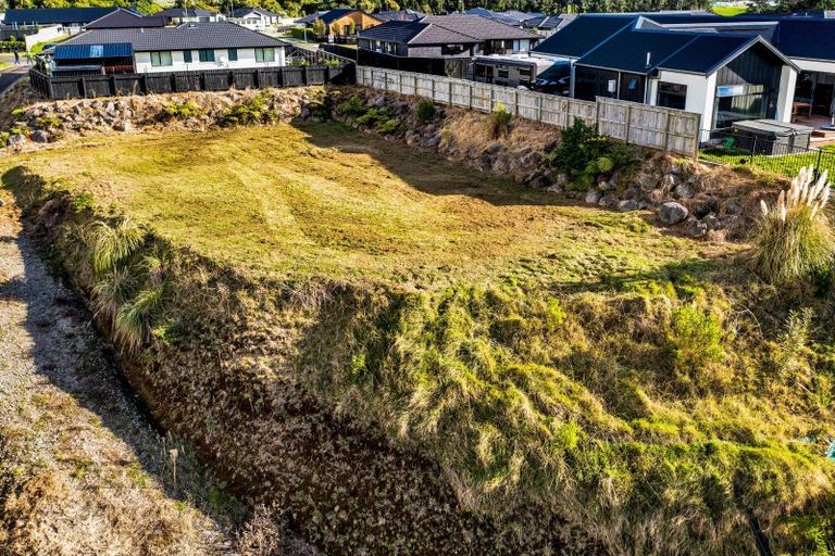 Photo of property in 26b Honeyfield Drive, Whalers Gate, New Plymouth, 4310