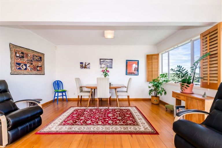 Photo of property in 28 Aperahama Street, Paekakariki, 5034