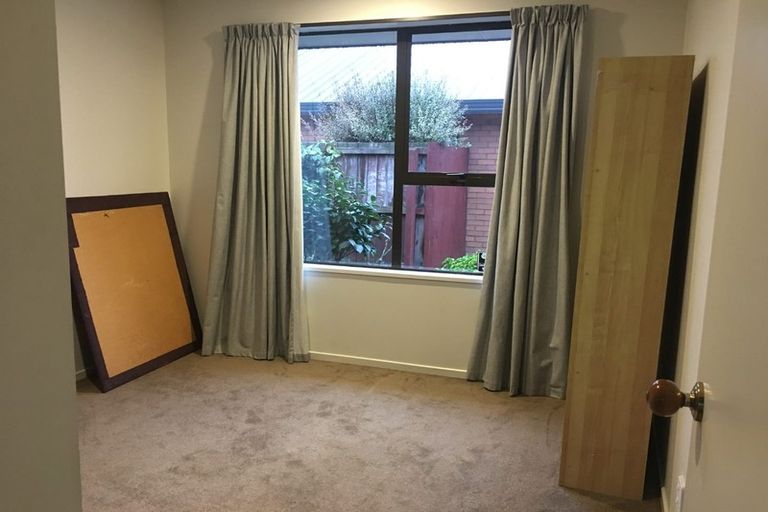 Photo of property in 2/6 Topaz Place, Bishopdale, Christchurch, 8053