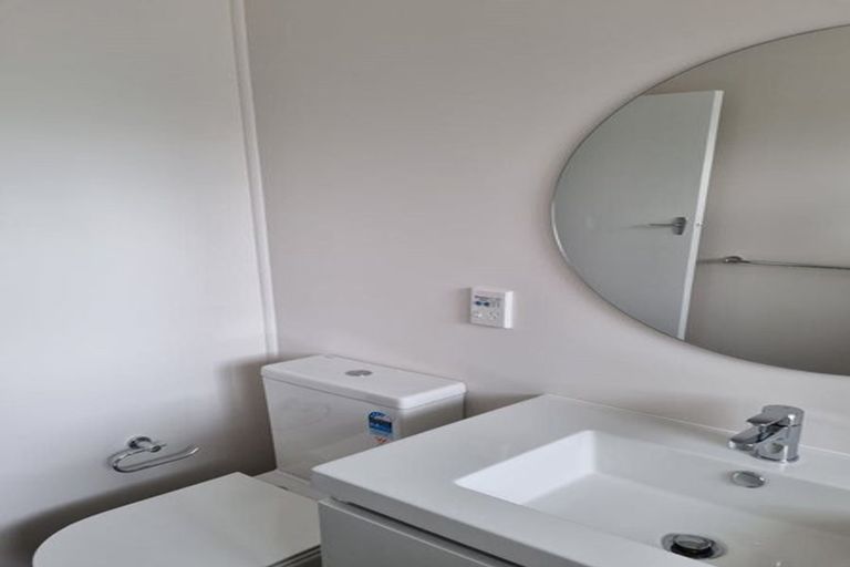 Photo of property in 1090a Fergusson Drive, Clouston Park, Upper Hutt, 5018