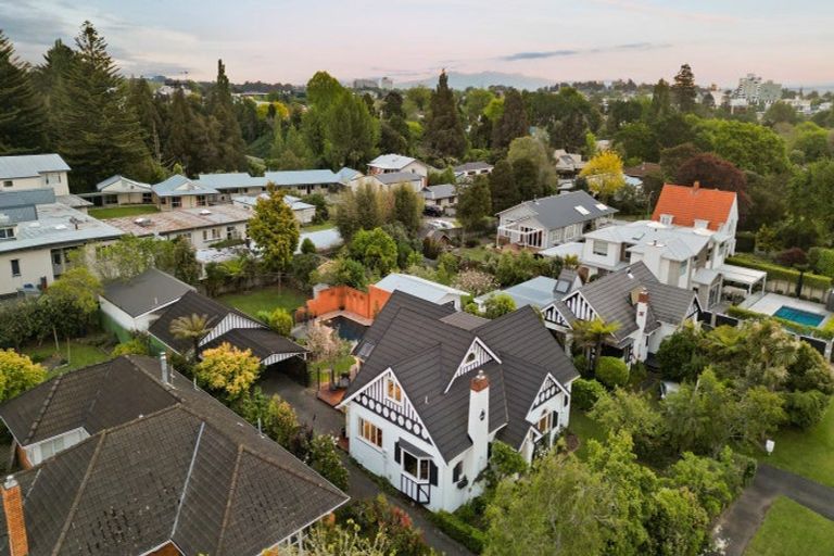 Photo of property in 3 Armagh Street, Hamilton East, Hamilton, 3216