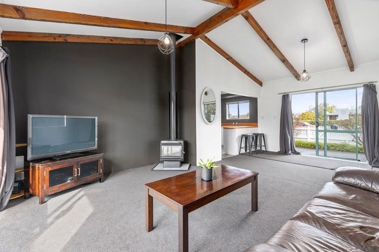 Photo of property in 1 Keir Crescent, Lansdowne, Masterton, 5810