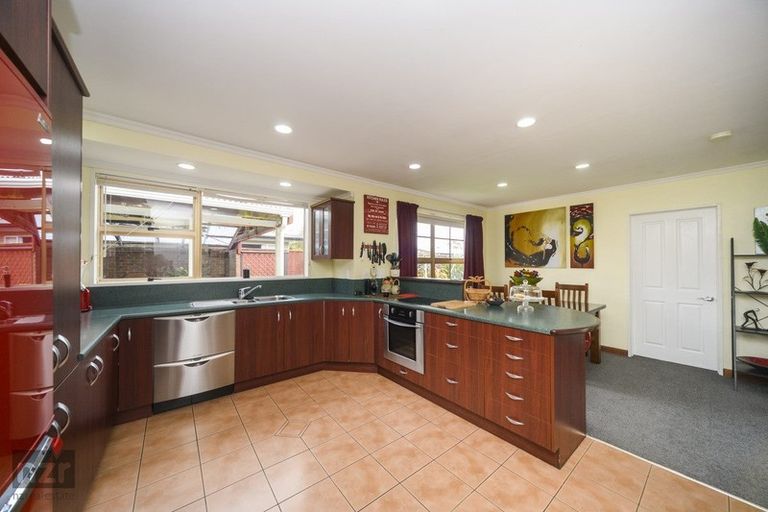 Photo of property in 54 John F Kennedy Drive, Milson, Palmerston North, 4414