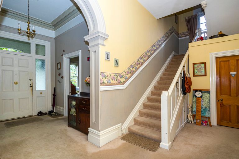 Photo of property in 100 North Street, Seaview, Timaru, 7910